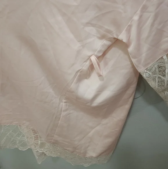 Flora Nikrooz• The Gabby wrap in pink and lace. Sz M - Picture 14 of 15